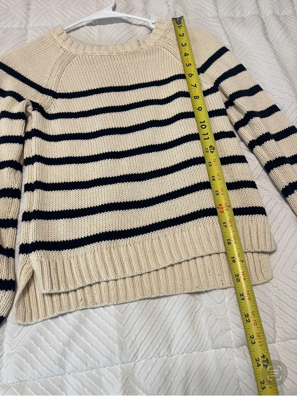 GAP kids Cream and Black Striped Crewneck Sweater xxl 14/16